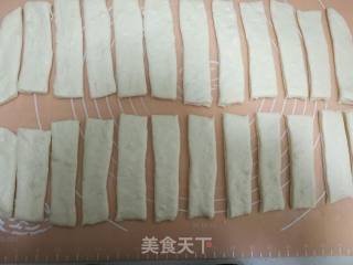 自制健康蓬松油条的做法步骤：8