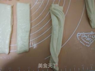 自制健康蓬松油条的做法步骤：11