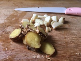 萝卜炖牛排骨的做法步骤：3