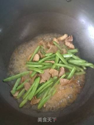 四季豆炒肉的做法步骤：4