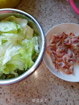 生菜与虾沙拉的做法步骤：2