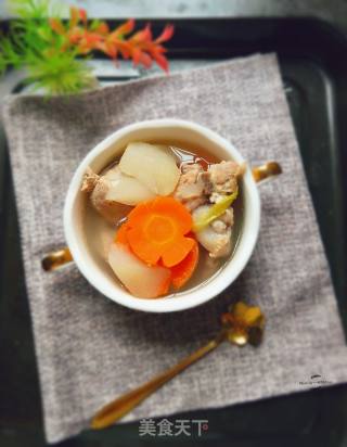 胡萝卜梨炖骨头汤的做法步骤：9