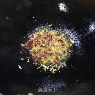 泥鳅烧腌菜的做法步骤：7
