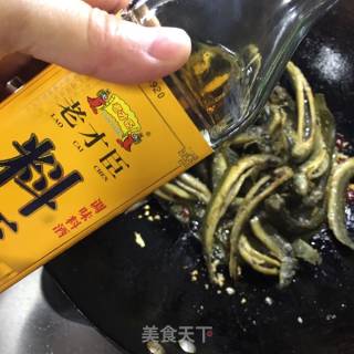 泥鳅烧腌菜的做法步骤：9