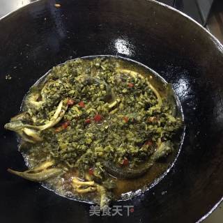 泥鳅烧腌菜的做法步骤：14