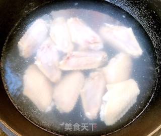 #炖菜#可乐炖鸡翅的做法步骤：2