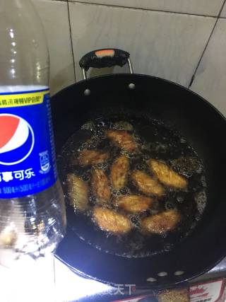 可乐鸡翅的做法步骤：5