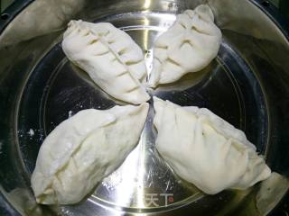 大连麦穗海菜包子的做法步骤：16