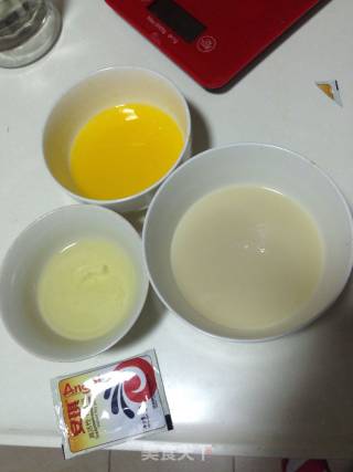 肠仔包的做法步骤：1