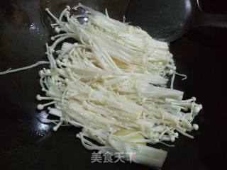 香辣金针肥牛的做法步骤：2