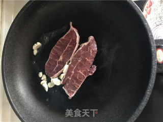 洋葱牛排早餐的做法步骤：3