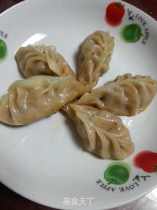 芹菜猪肉柳叶饺的做法步骤：10
