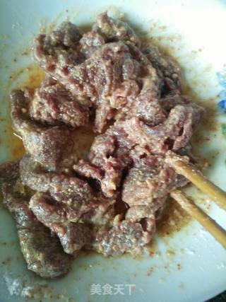风味牛肉的做法步骤：2