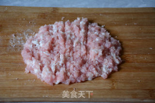 钟水饺的做法步骤：1