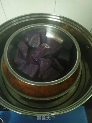 南瓜紫薯馒头的做法步骤：1