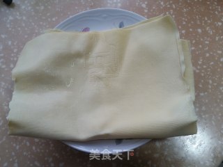 茼蒿豆皮卷的做法步骤：2