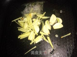 蒜苔炒肉的做法步骤：4