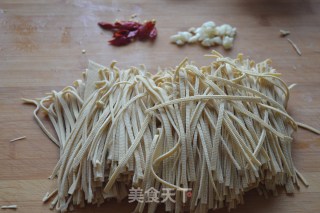 黄焖豆皮的做法步骤：3
