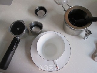 拉花咖啡的做法步骤：5