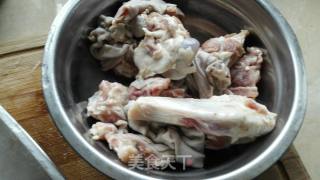 羊骨炖萝卜的做法步骤：3
