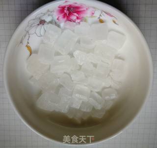 木瓜银耳雪梨汤的做法步骤：4