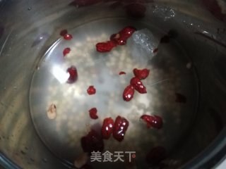 快手懒人餐--红枣绿豆豆浆的做法步骤：2