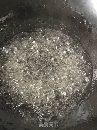 糖霜花生的做法步骤：3