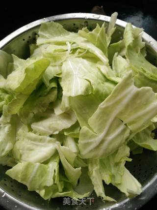 手撕包菜的做法步骤：2