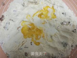 葡萄干核桃司康-零失败西式小点心的做法步骤：7