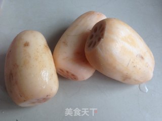 莲藕绿豆猪骨汤的做法步骤：4