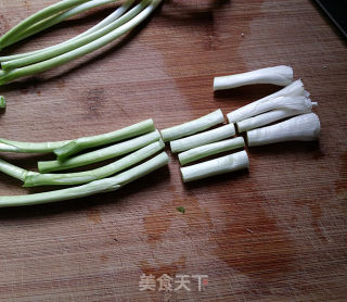 青蒜炒胡萝卜的做法步骤：3
