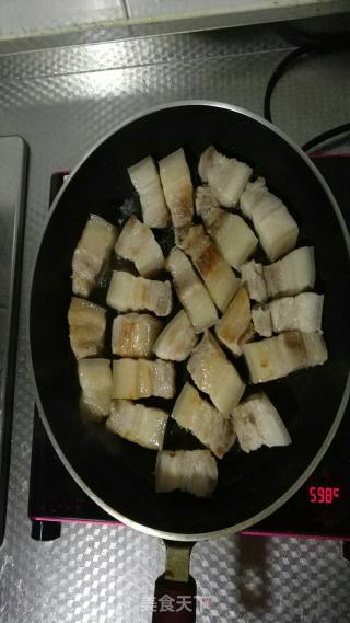 砂锅红烧肉的做法步骤：4