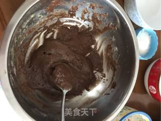 巧克力纸杯蛋糕的做法步骤：4