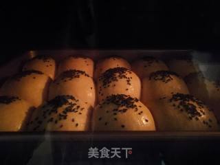 牛奶小餐包的做法步骤：11