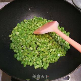 #快手懒人餐#咖喱豆角的做法步骤：2