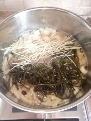 炖菜:白菜炖海带的做法步骤：2