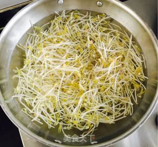 炒绿豆芽的做法步骤：6