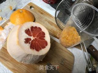 自制蜂蜜柚子茶的做法步骤：1