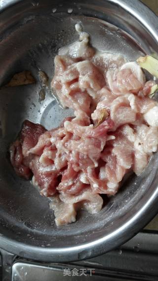 莴笋肉片的做法步骤：3