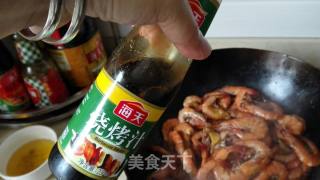 酱烧基尾虾的做法步骤：6