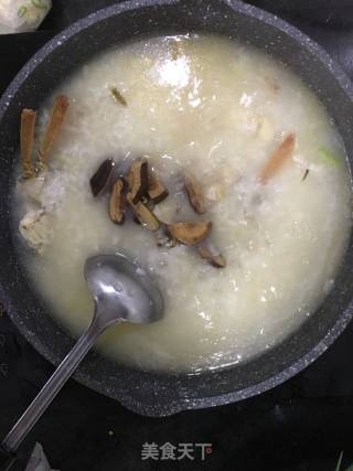 海鲜粥的做法步骤：5