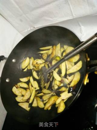 酱烧茄子的做法步骤：2