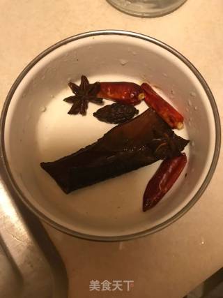 卤肉饭的做法步骤：2