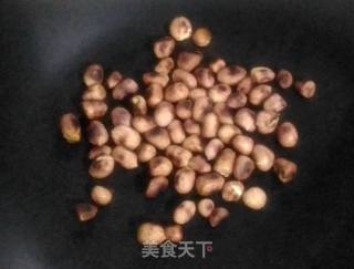 挂霜花生的做法步骤：1