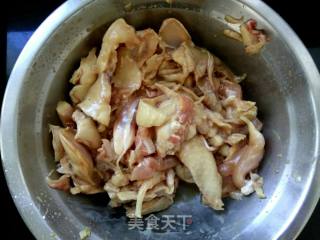 土豆香菇焖鸡腿肉的做法步骤：4