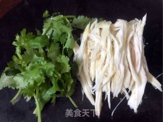鸡丝米粉的做法步骤：2