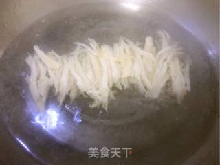 鸡丝米粉的做法步骤：3