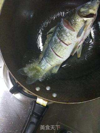 鲫鱼豆腐汤的做法步骤：6