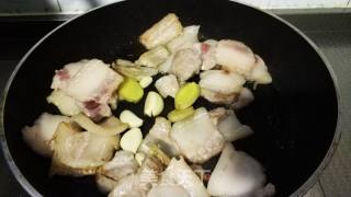 家常土豆炖豆角的做法步骤：3