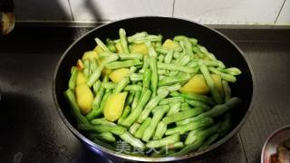 家常土豆炖豆角的做法步骤：6
